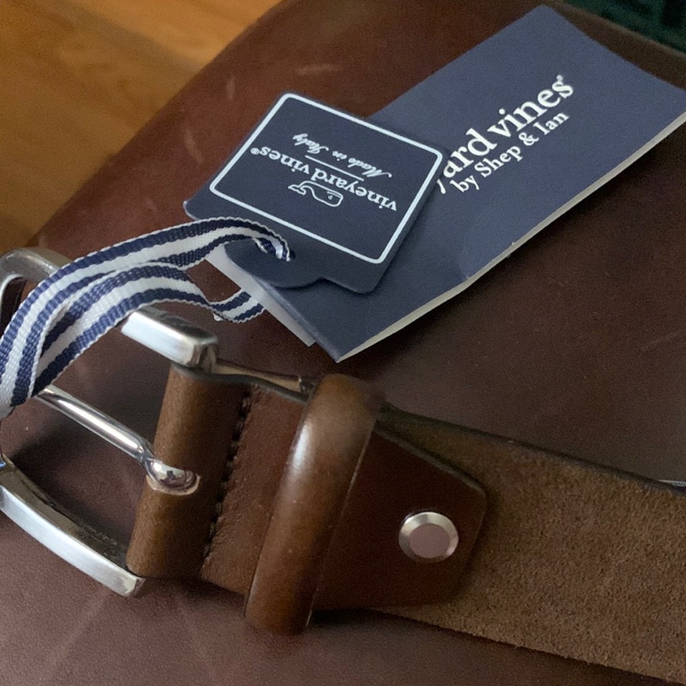 Men’s vineyard vines belt size 34